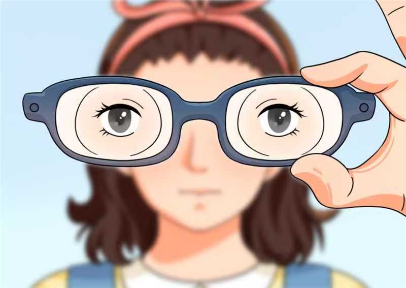 还在纠结高度近视镜片太厚？眼科医生：真正的危险在眼底