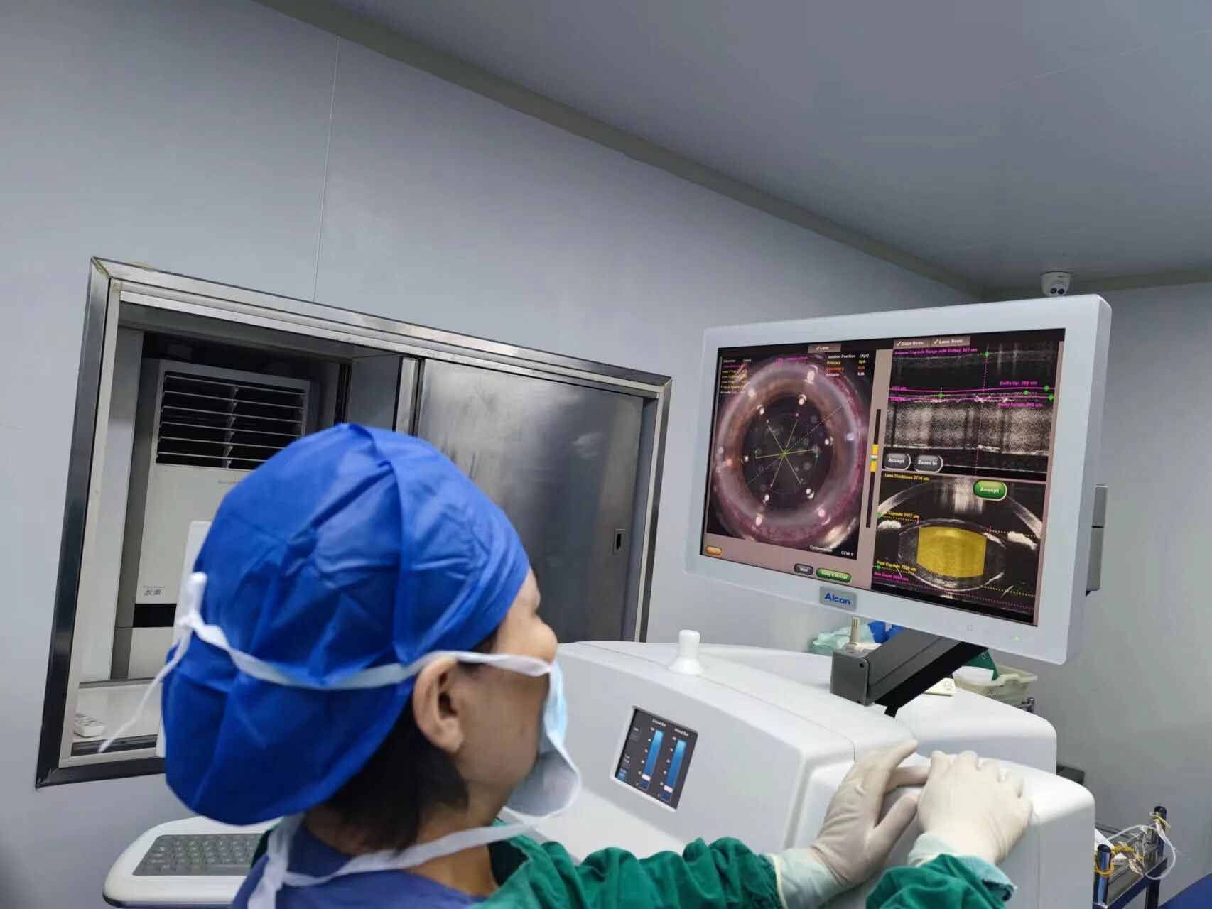 眼科专家周秀花重磅加入惠州爱尔眼科医院！